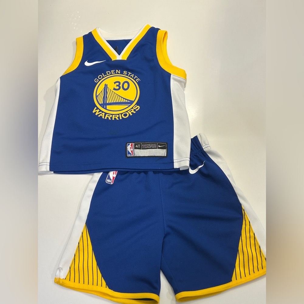 Nike Curry Warriors Kids Jersey and Short Set